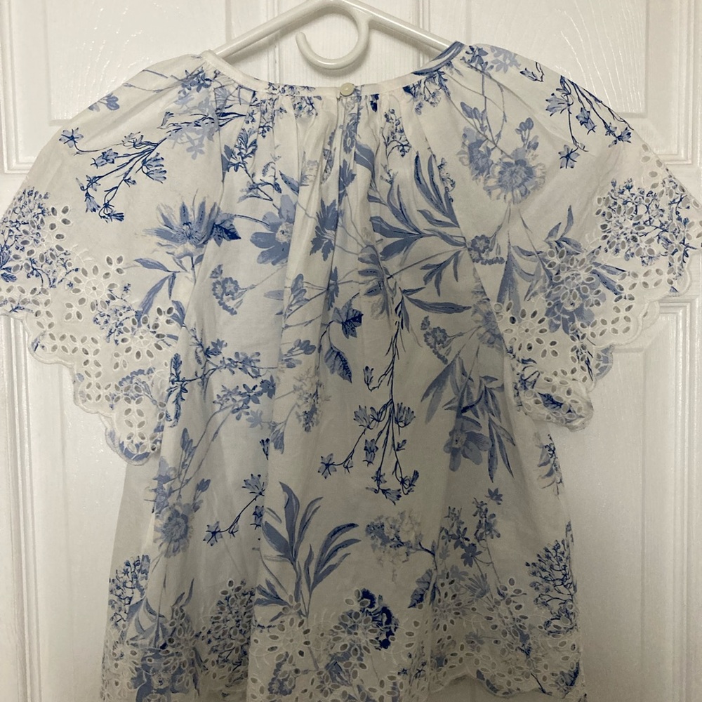 GAP Blue and White Floral Blouse